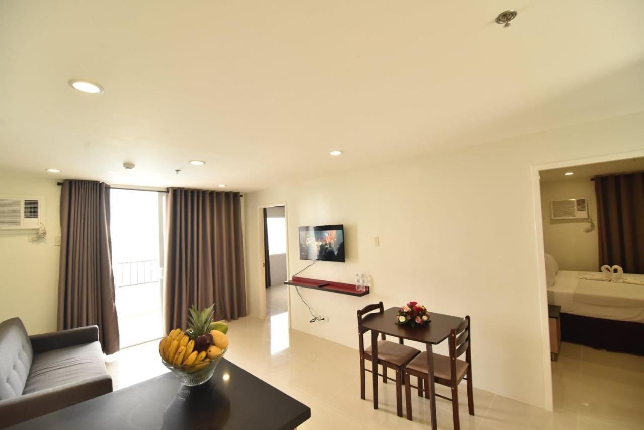Holiday Oceanview Residences And Resort Samal Exterior foto